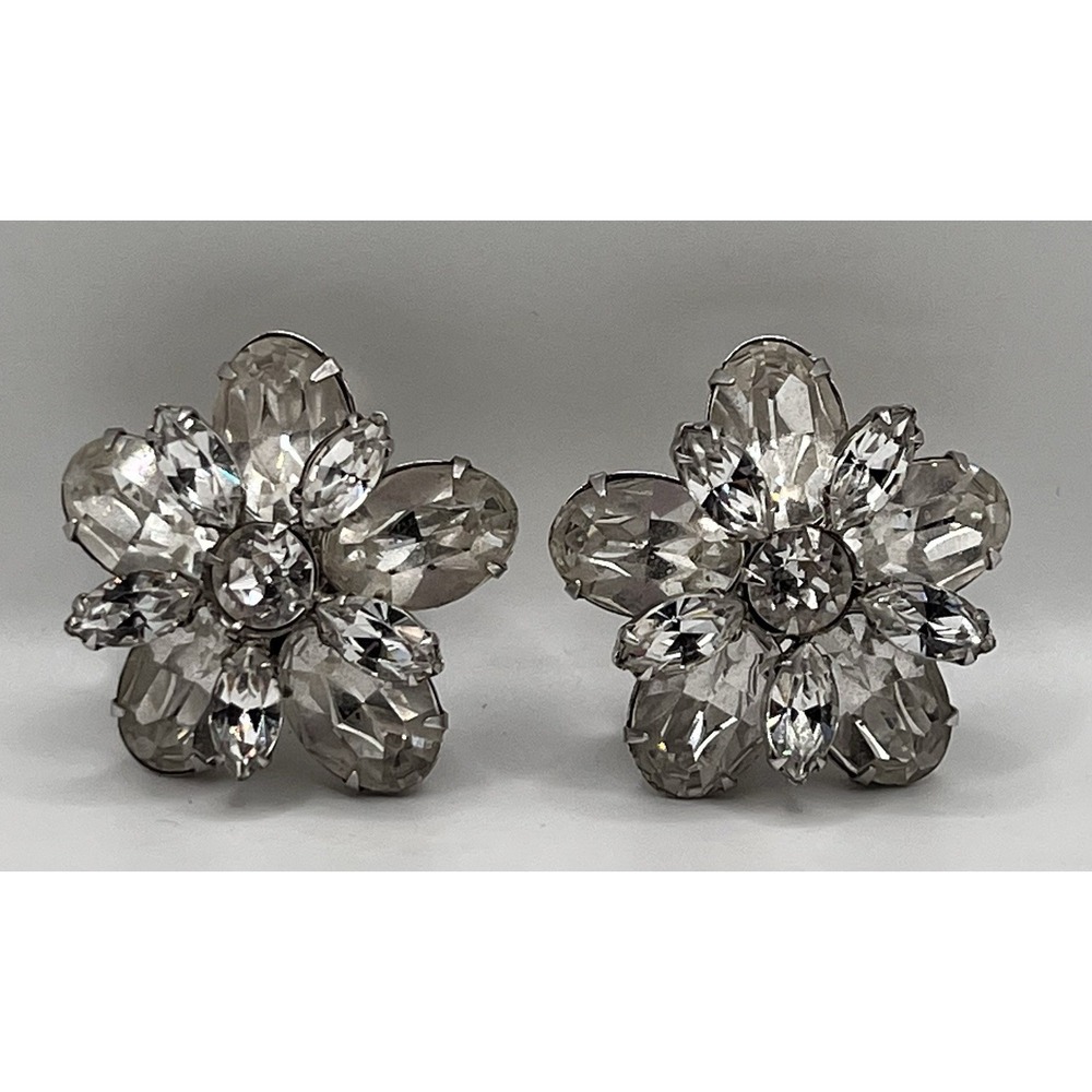 Signed Weissco Weiss Vintage XL Clear Rhinestone Layered Flower Clip Ons 1947-51